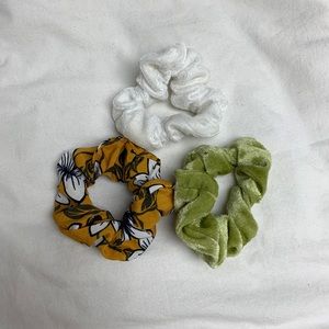 Francesca’s set of scrunchies